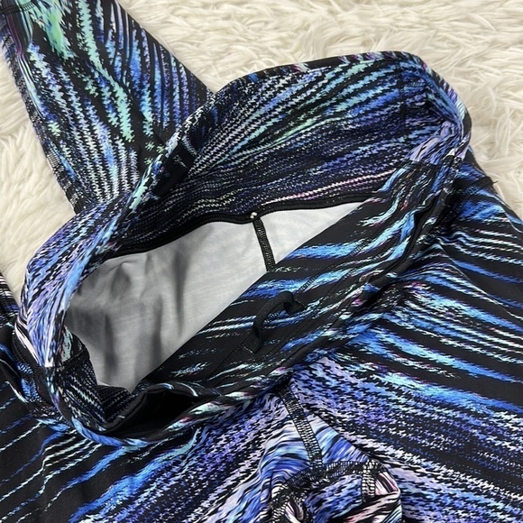 Lululemon Speed Wunder Tight *Nulux Tropics Speed Wunder Under Blue Black - Picture 3 of 5